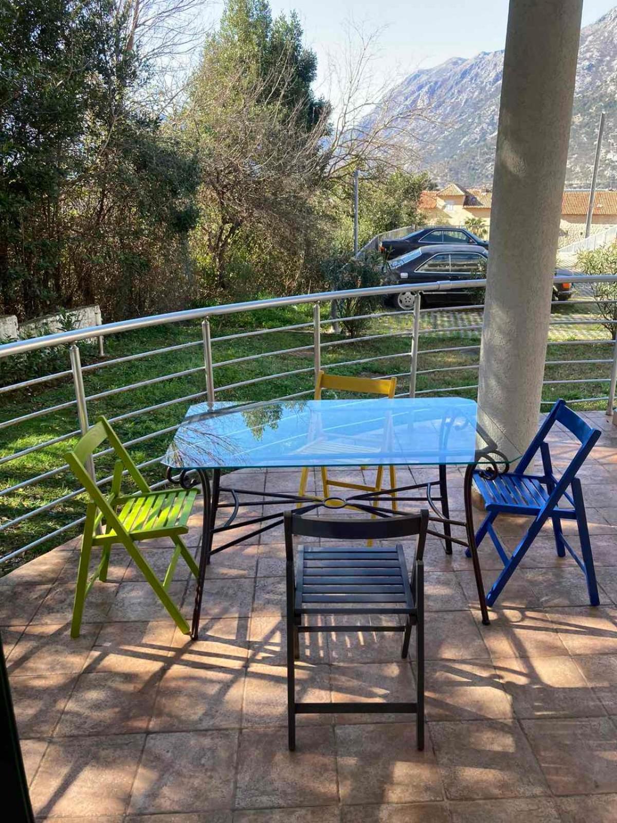 Apartman Mia Risan Buitenkant foto
