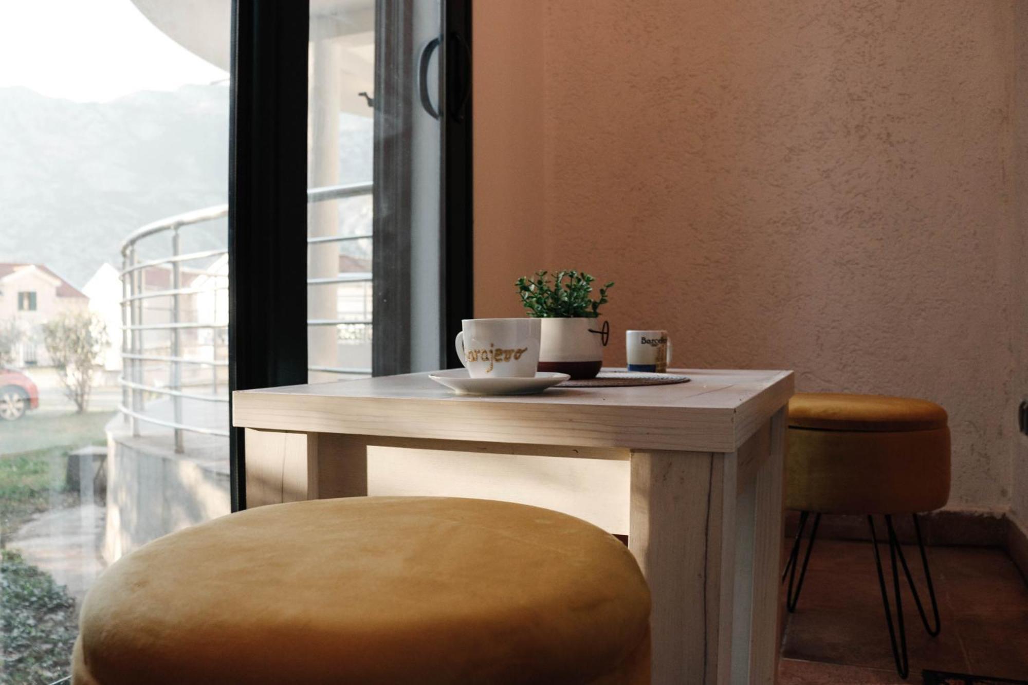 Apartman Mia Risan Buitenkant foto